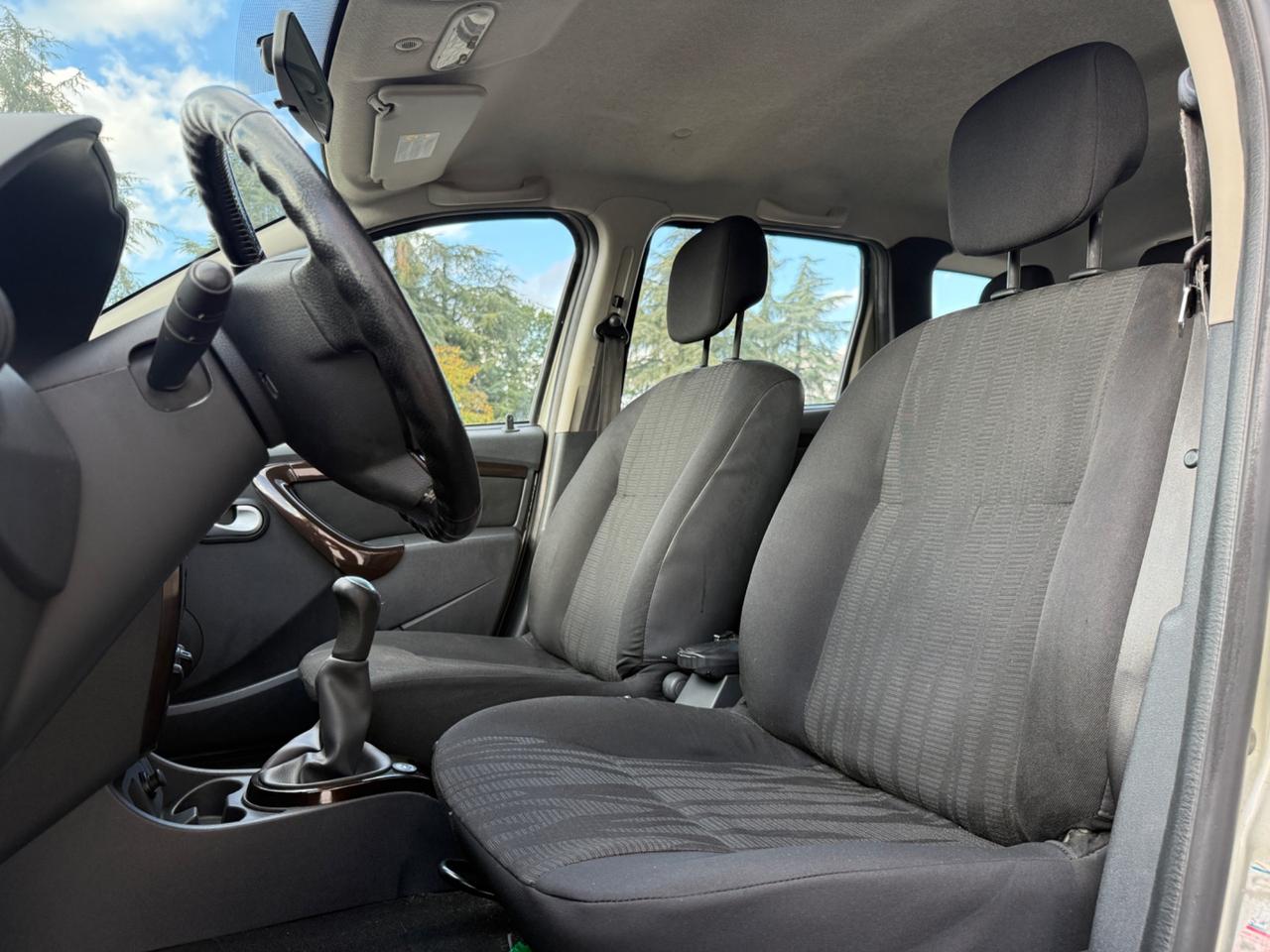 Dacia Duster 1.6 GPL Lauréate