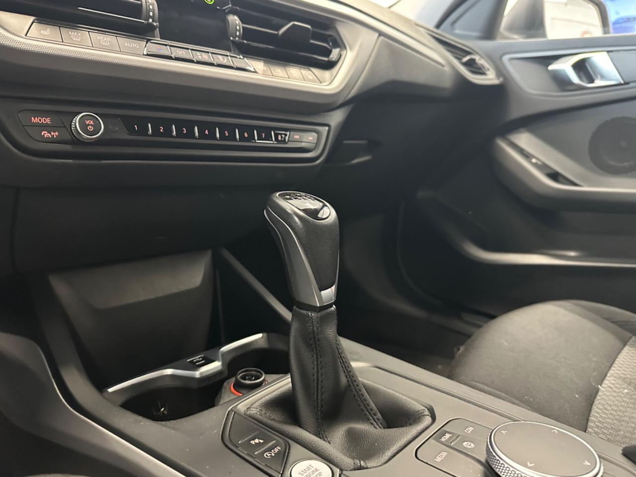 Bmw 118 118i 5p. Business Advantage