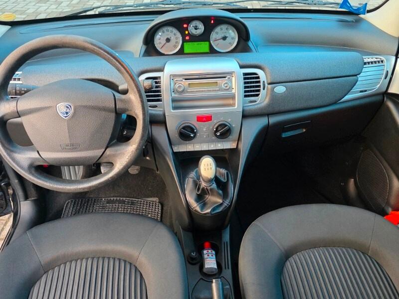 LANCIA Ypsilon 2ª serie Ypsilon 1.2 69 CV Argento