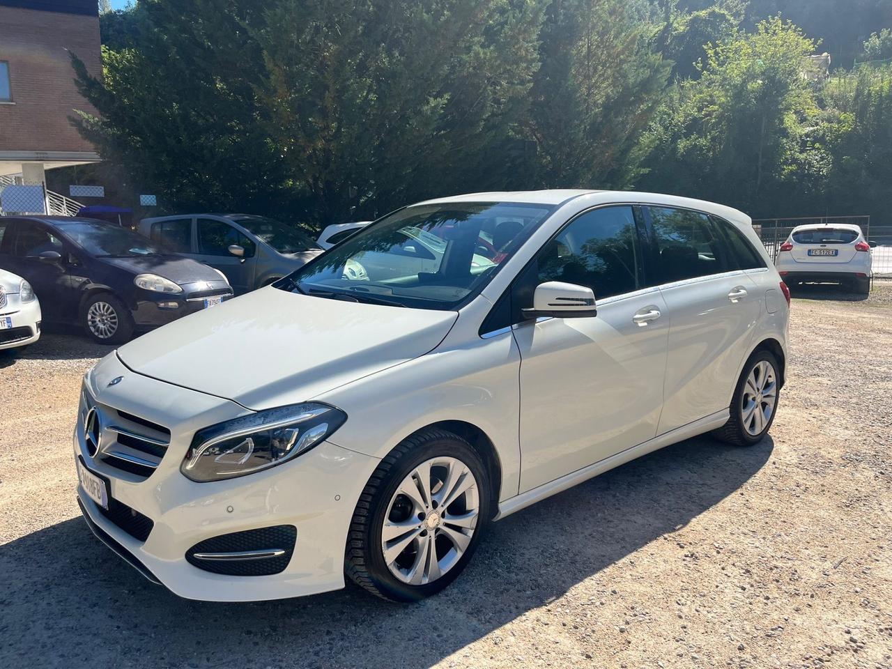 Mercedes-benz B 200 d Automatic Premium