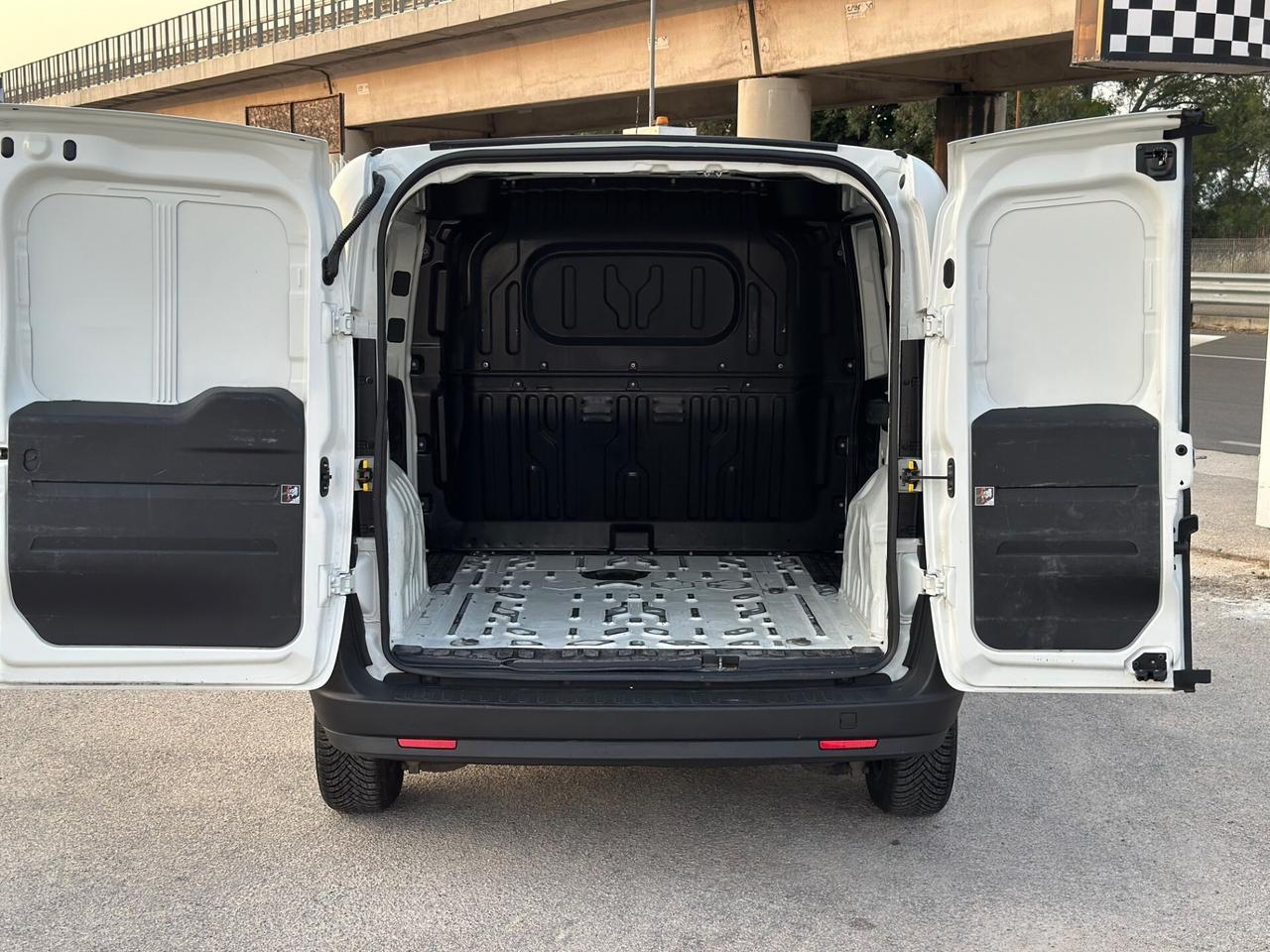 Fiat Doblo 2018 1.3 MJT 95 MOTORE REVISIONATO