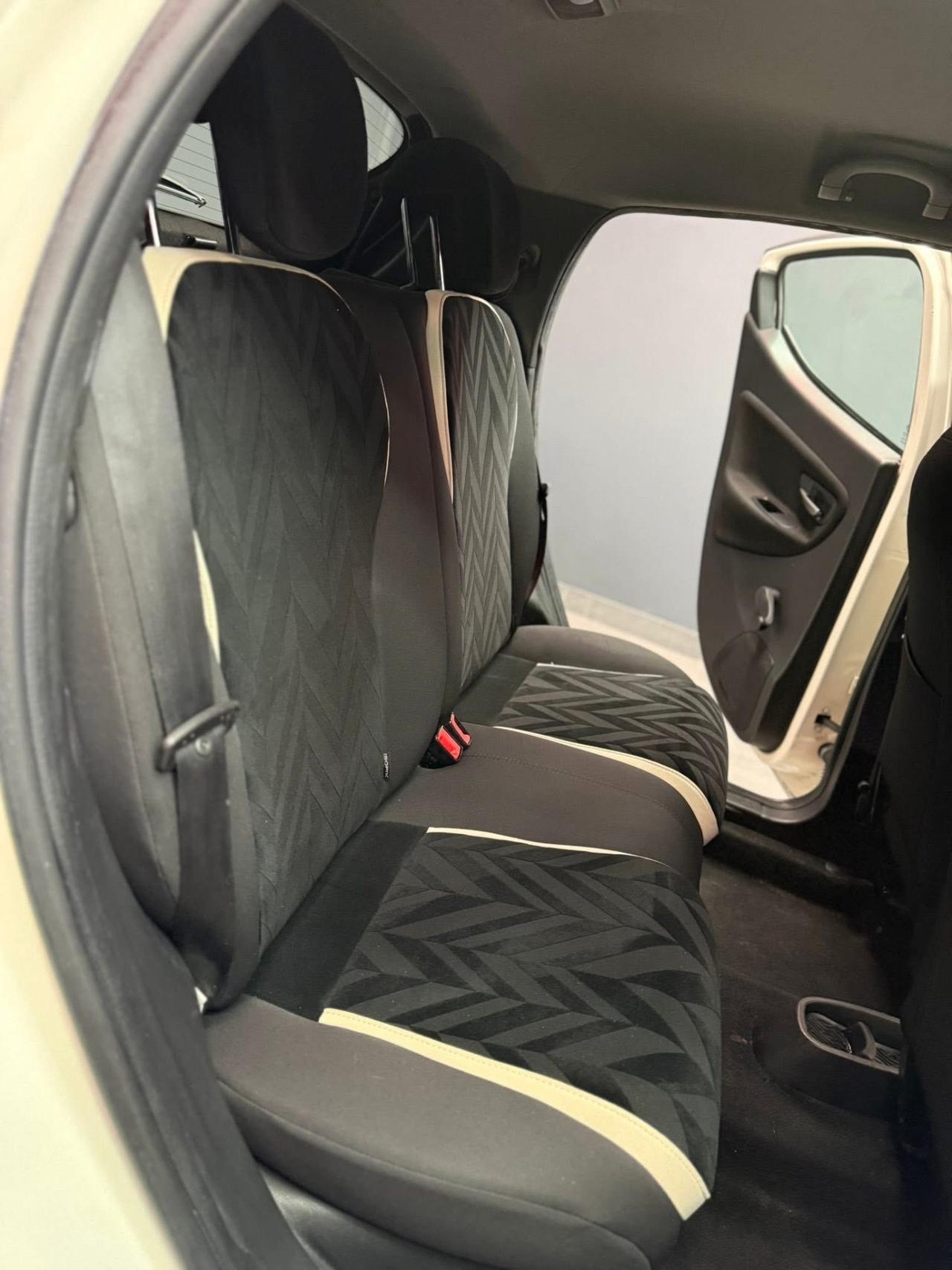 Lancia Ypsilon 1.3 MJT 95 CV NUOVA 11/2015