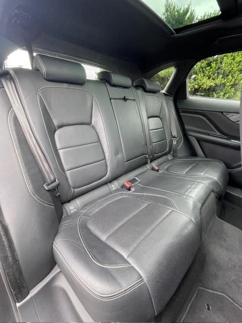 Jaguar F-Pace 2.0 D 180 CV AWD R-Sport