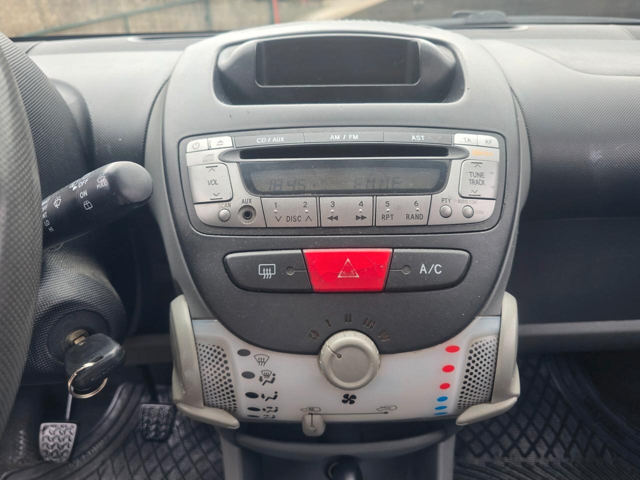 107 RESTAYLING 5 PORTE 1.0 BENZ. 2010