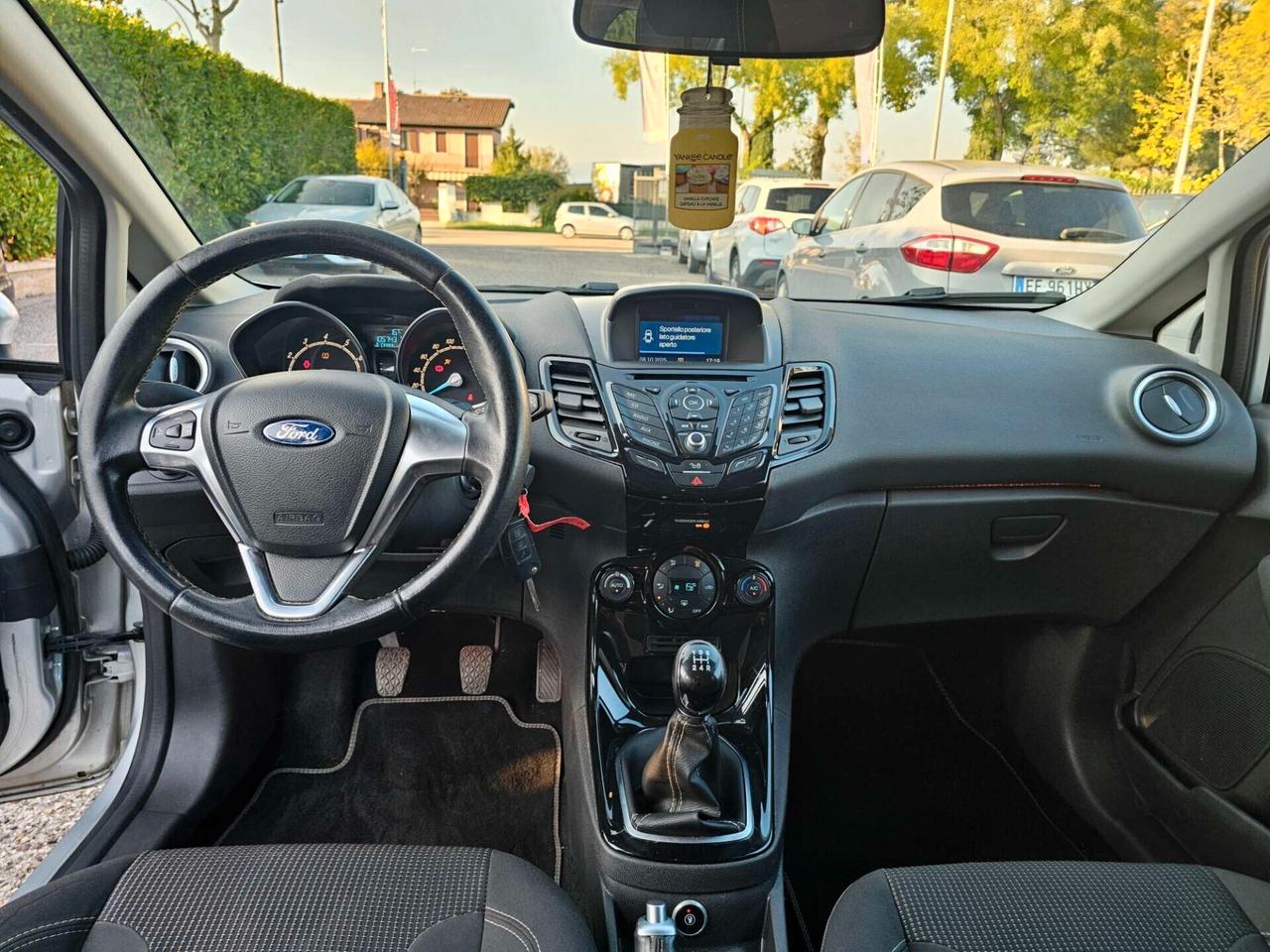 Ford Fiesta 1.4 5p. Bz.- GPL Titanium Neopatentati