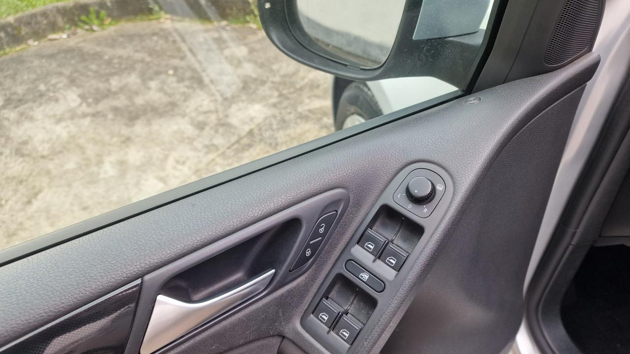 Volkswagen Golf 2.0 TDI 140CV DPF 5p. Comfortline