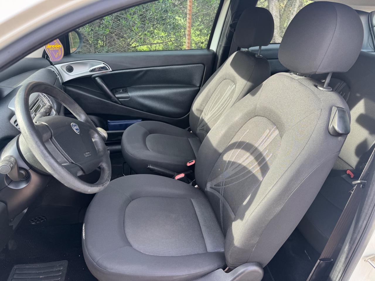 Lancia Ypsilon 1.2 69 PLATINUM