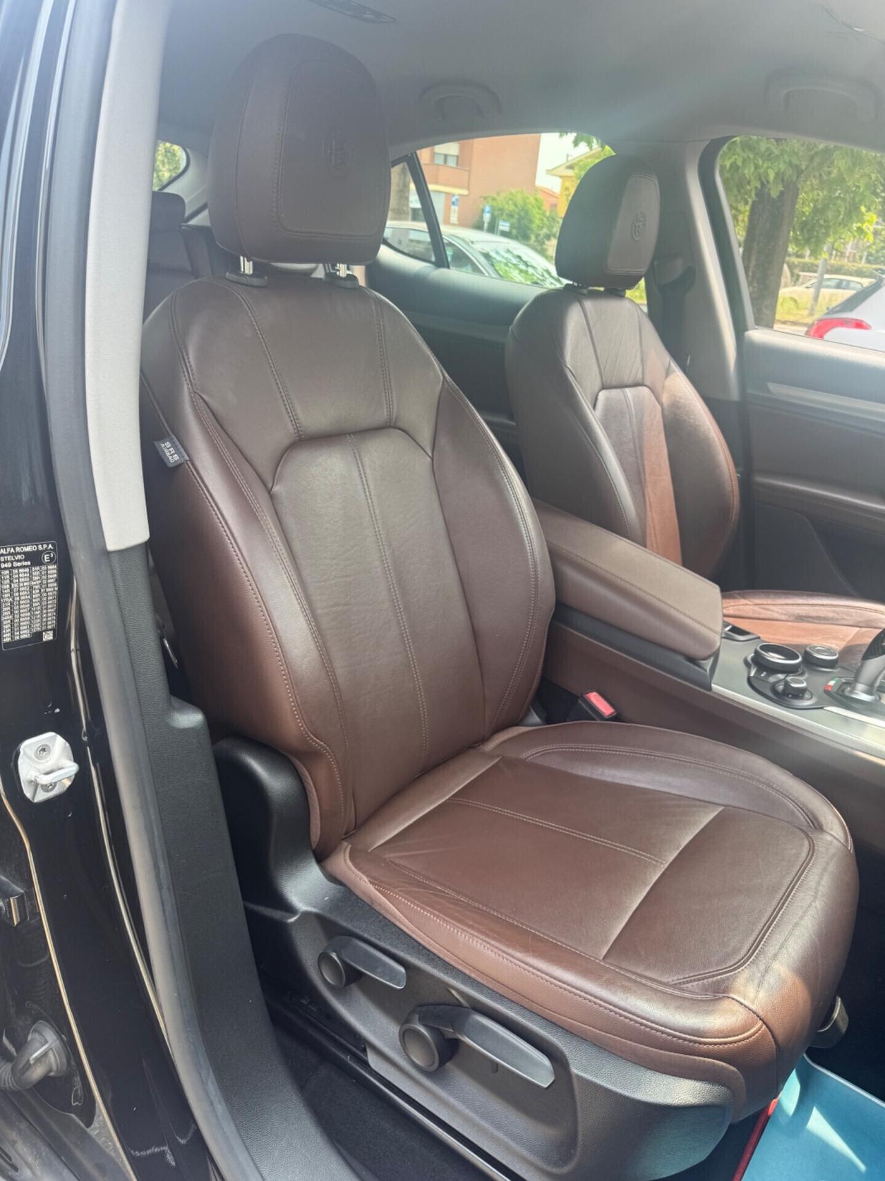 Alfa Romeo Stelvio 2.0 Turbo 200 CV Q4 Executive