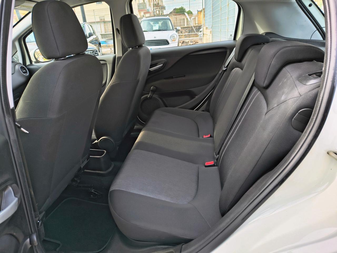 FIAT PUNTO 1.4 BENZINA UNICOPROPRIETARIO 2013