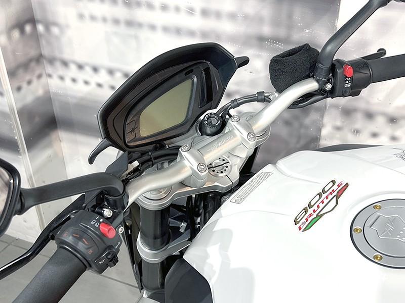 MV Agusta Brutale 800