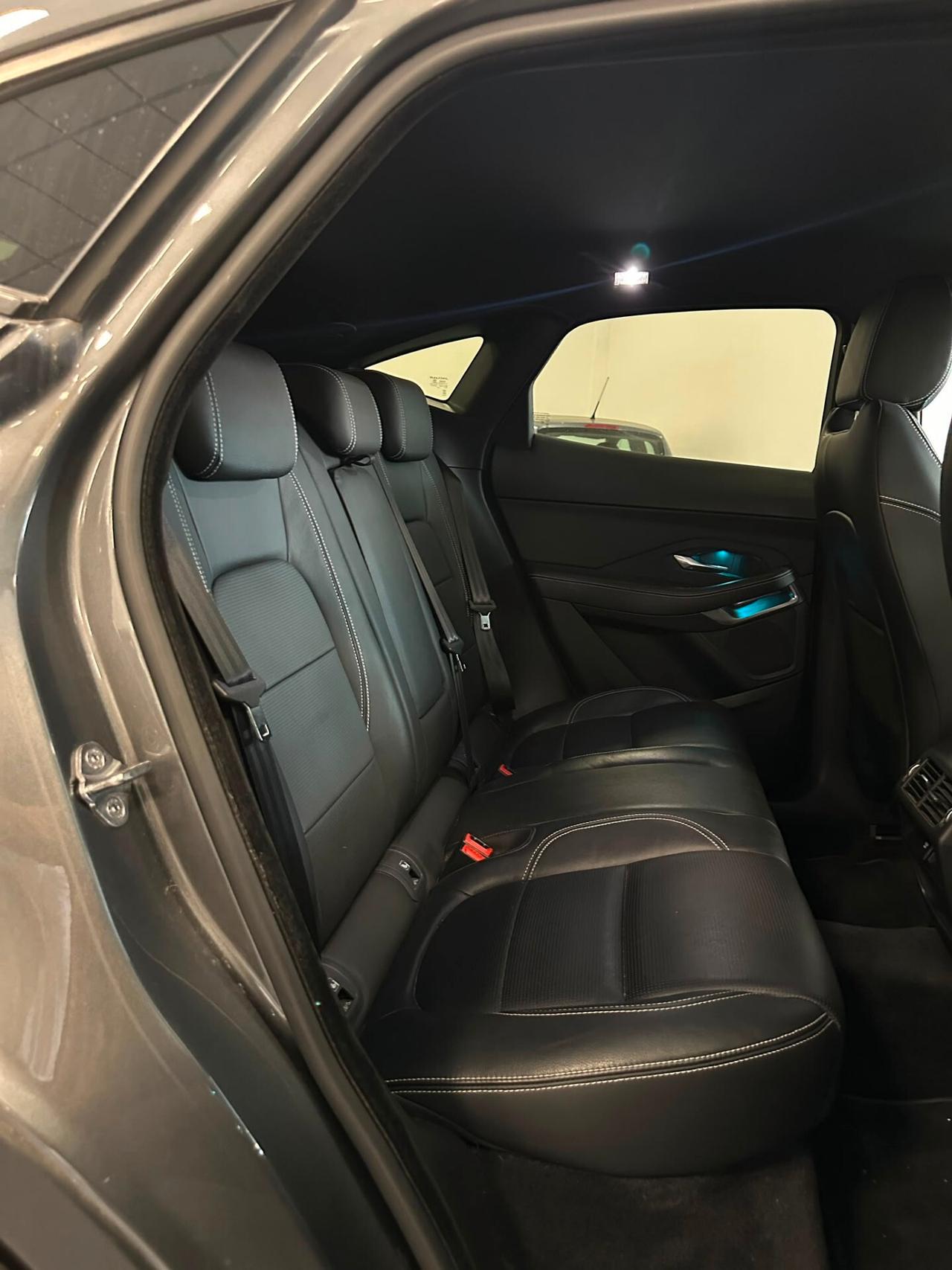 Jaguar E-Pace 2.0D 150 CV R-Dynamic