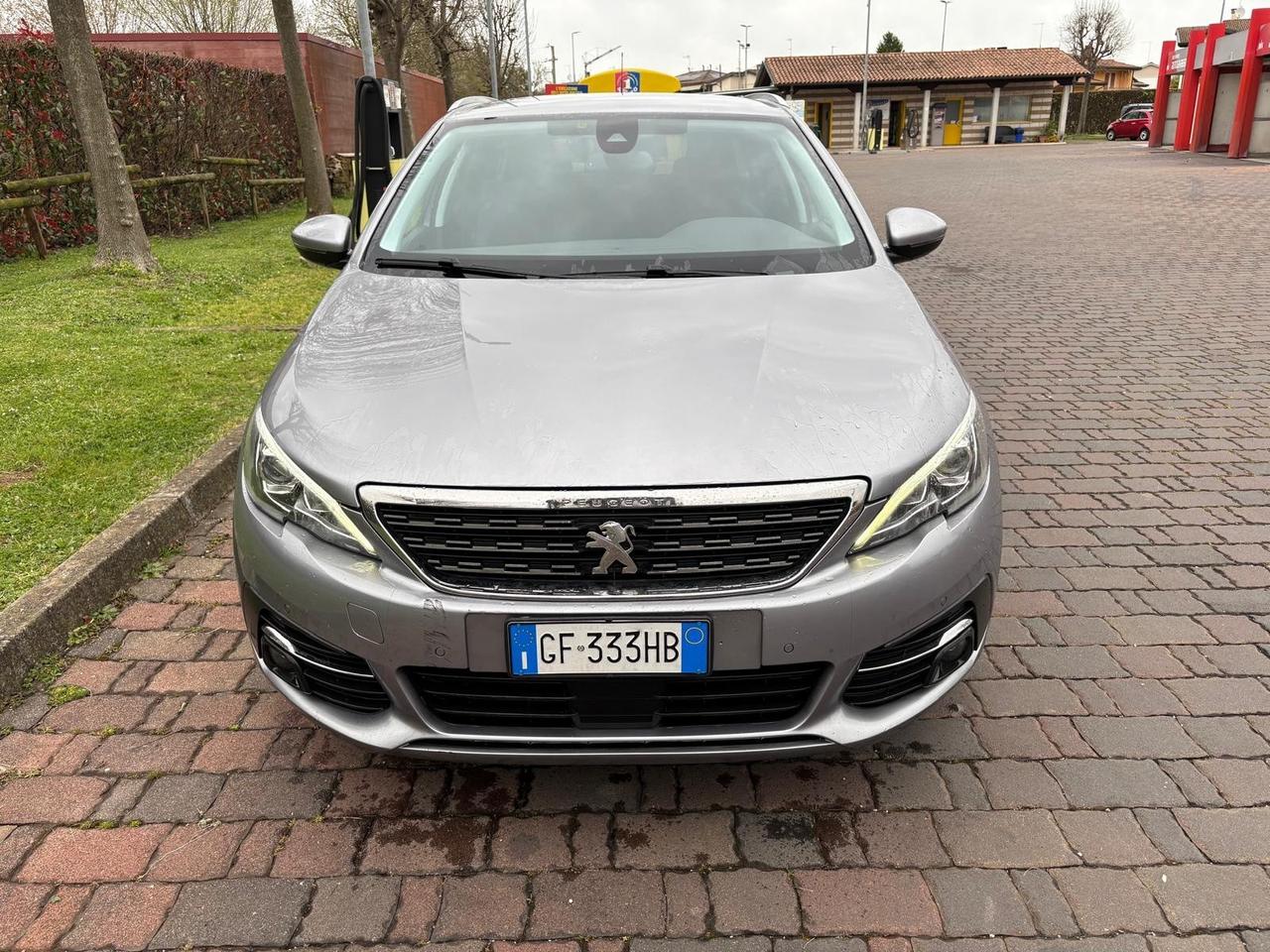 Peugeot 308 diesel 1.5 FULLOPTIONAL