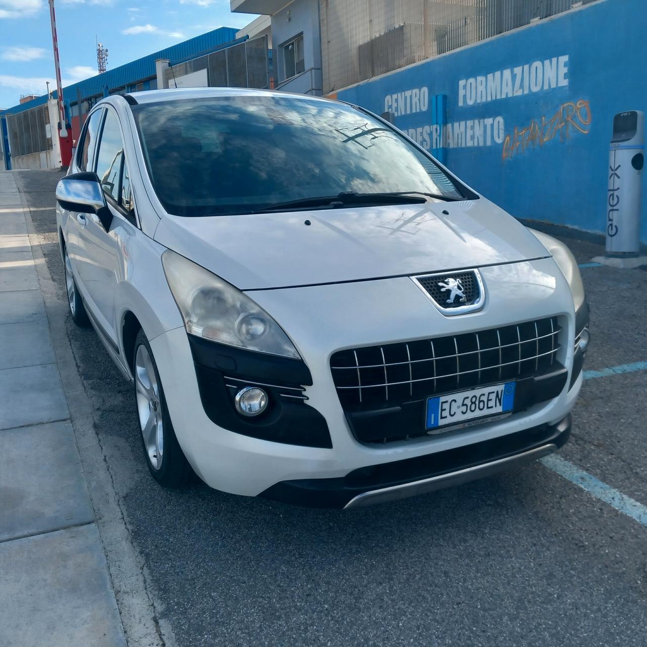 Peugeot 3008 2.0 HDi 110CV Business