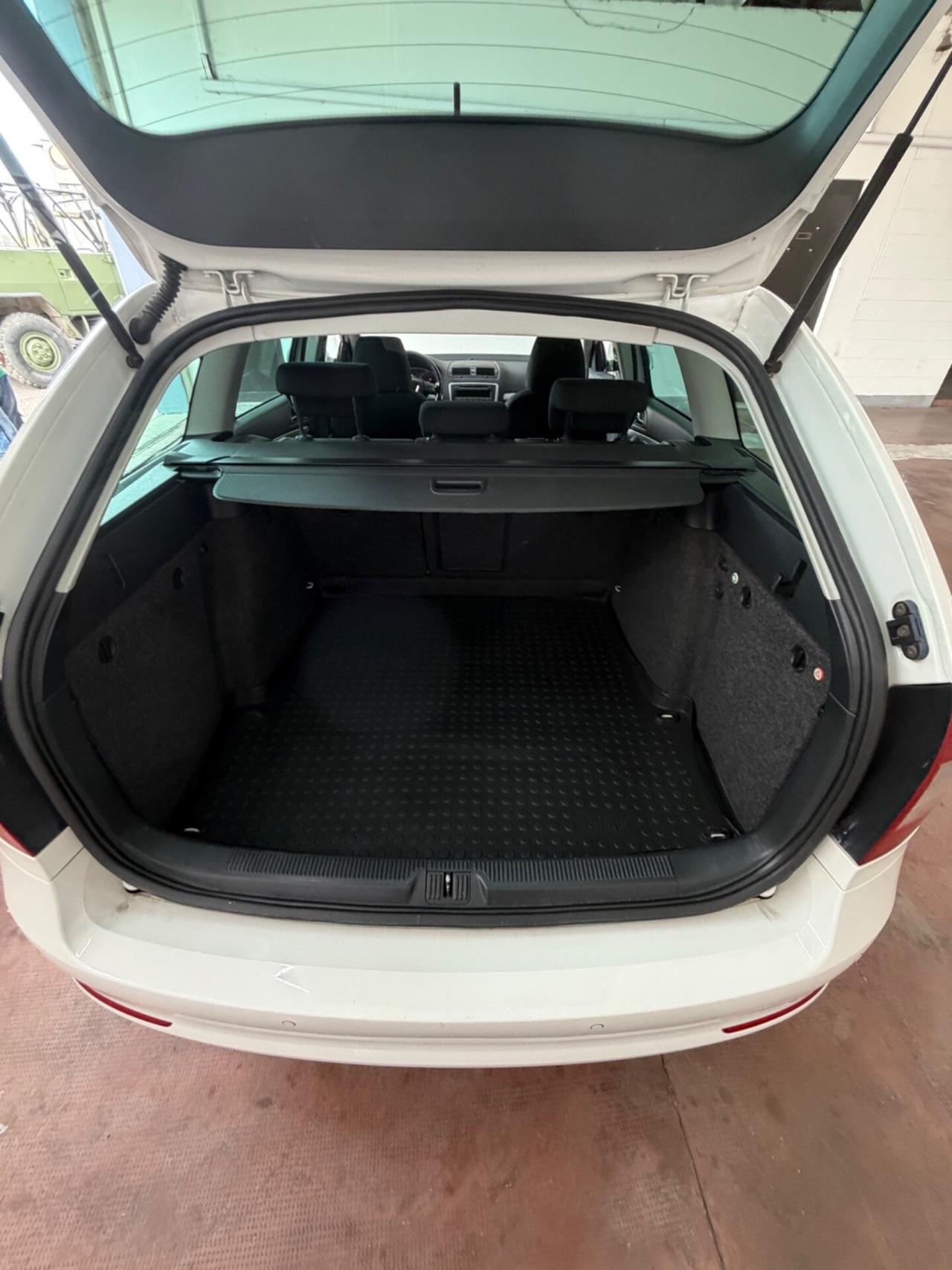Skoda Octavia 1.6 TDI CR F.AP. Wagon Elegance
