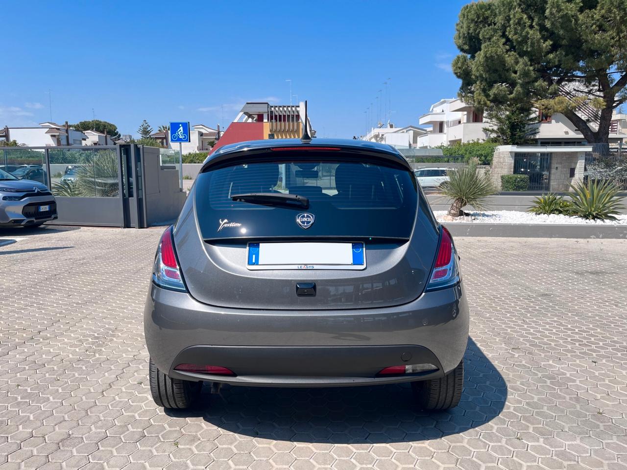 Lancia Ypsilon 1.0 FireFly 5 porte S&S Hybrid Gold