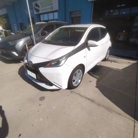 Toyota Aygo 1.0 VVT-i 69 CV 5 porte x-cite TSS MMT