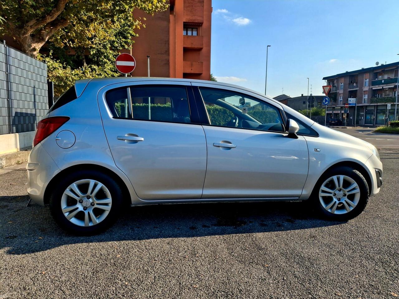 Opel Corsa 1.2 85CV 5 porte GPL-TECH Elective
