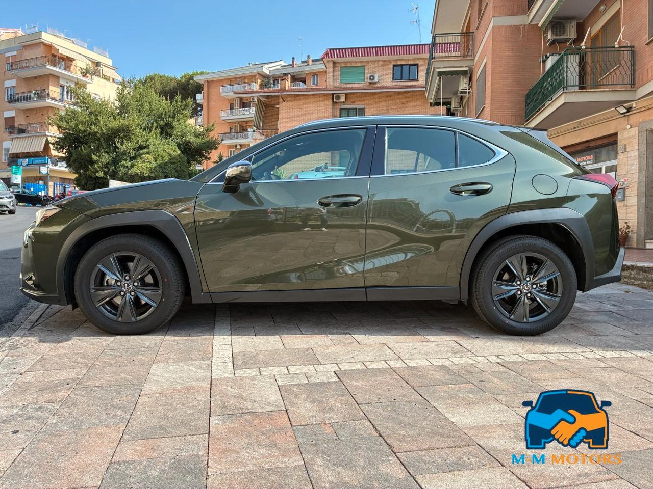 Lexus UX 300h 2.0 Urban 2wd cvt 199 cv