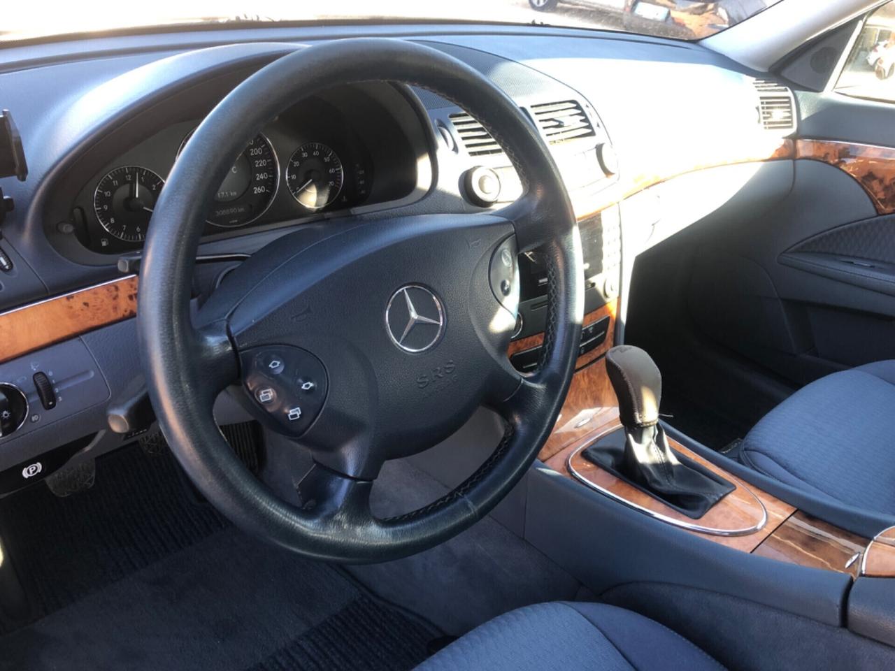 MERCEDES E200 KOMPRESSOR - METANO