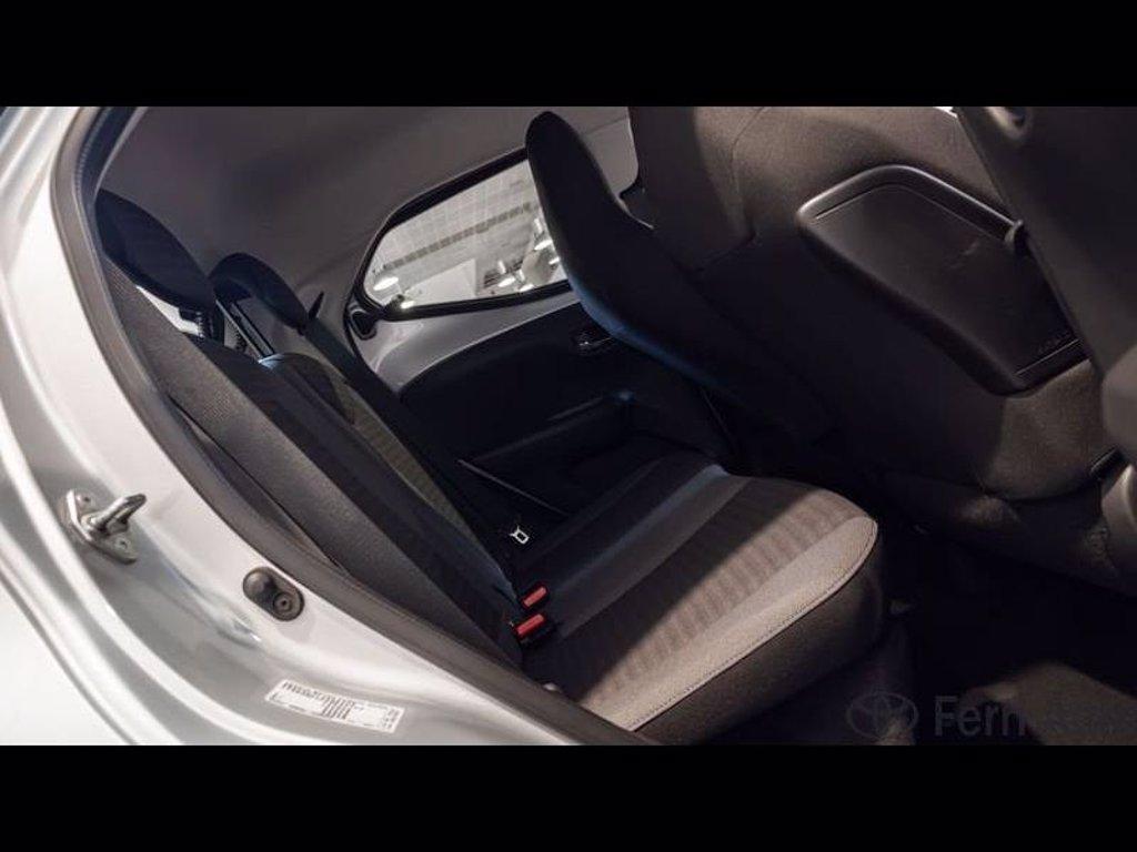 TOYOTA Aygo 5p 1.0 x-play 72cv del 2021