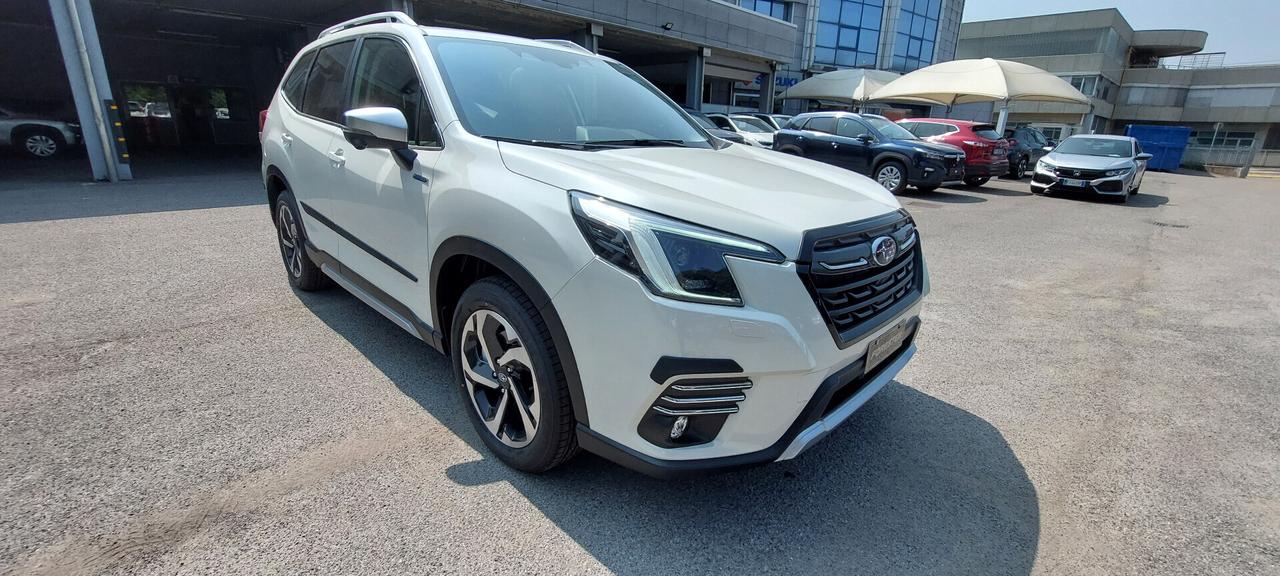 Subaru Forester 2.0 e-Boxer Lineartronic Premium