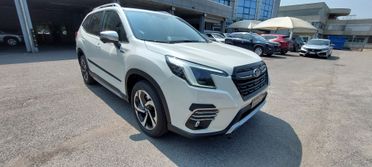 Subaru Forester 2.0 e-Boxer Lineartronic Premium