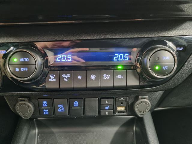 TOYOTA Hilux 2.8 D A/T 4WD 4 porte Double Cab