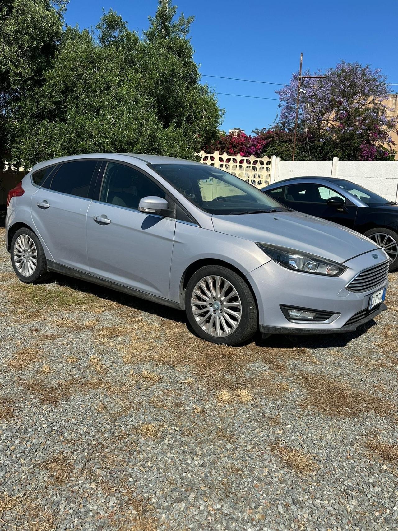 Ford Focus 2.0 TDCi 115 CV Powershift Titanium