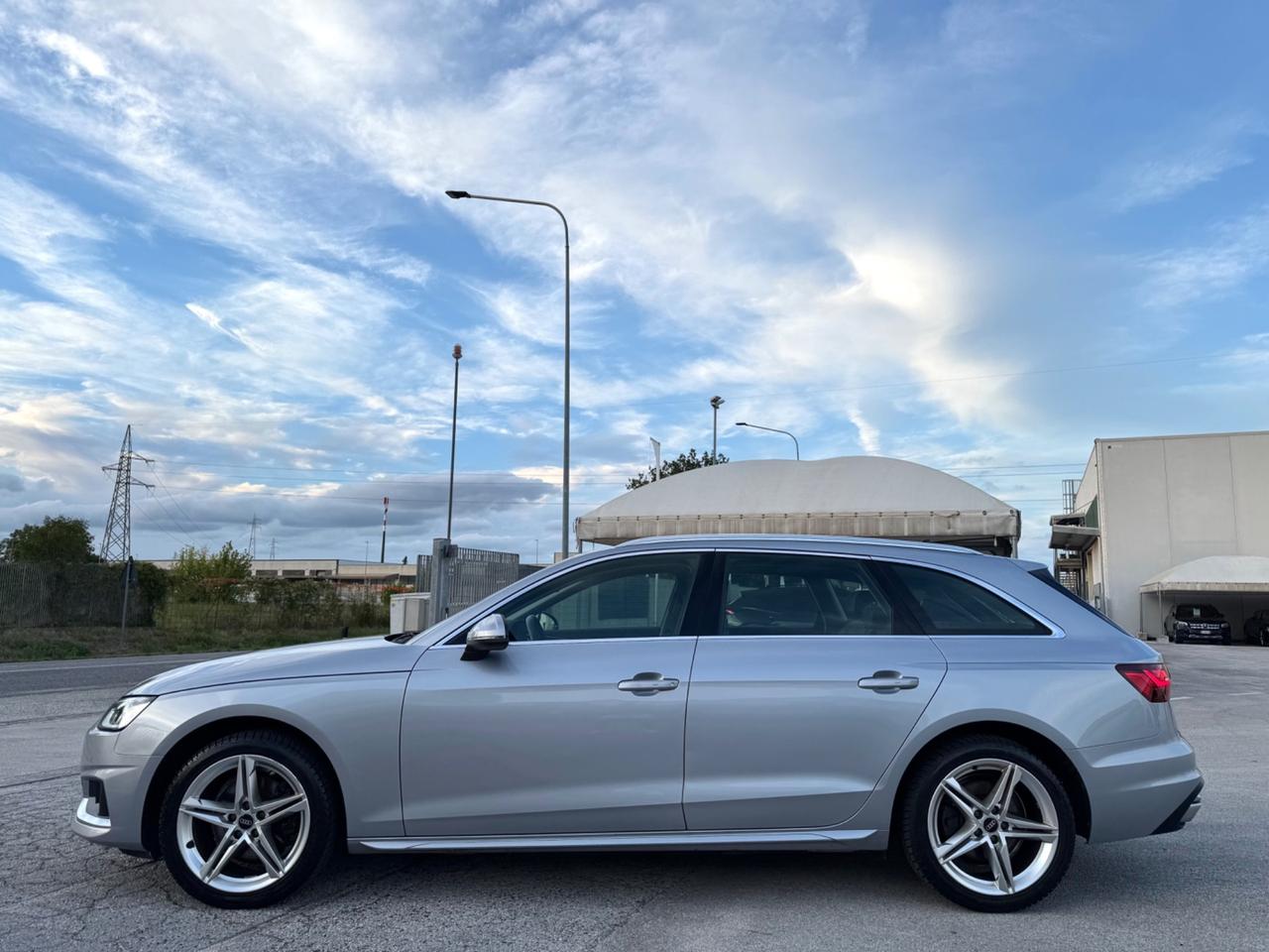 AUDI A4 Avant 2.0 Tdi Advanced - Virtual Matrix 18