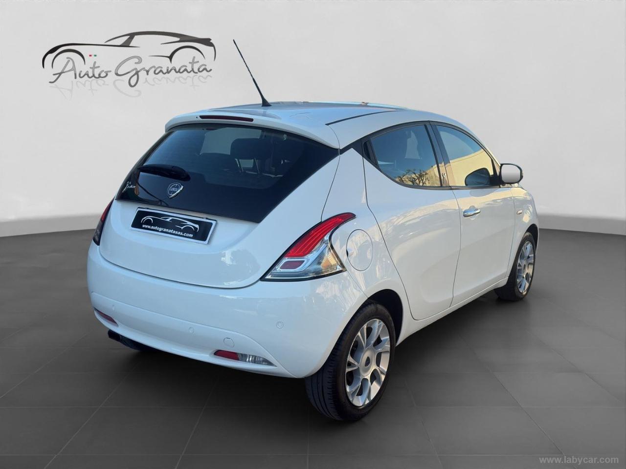 LANCIA Ypsilon 1.2 69 CV 5p. Gold