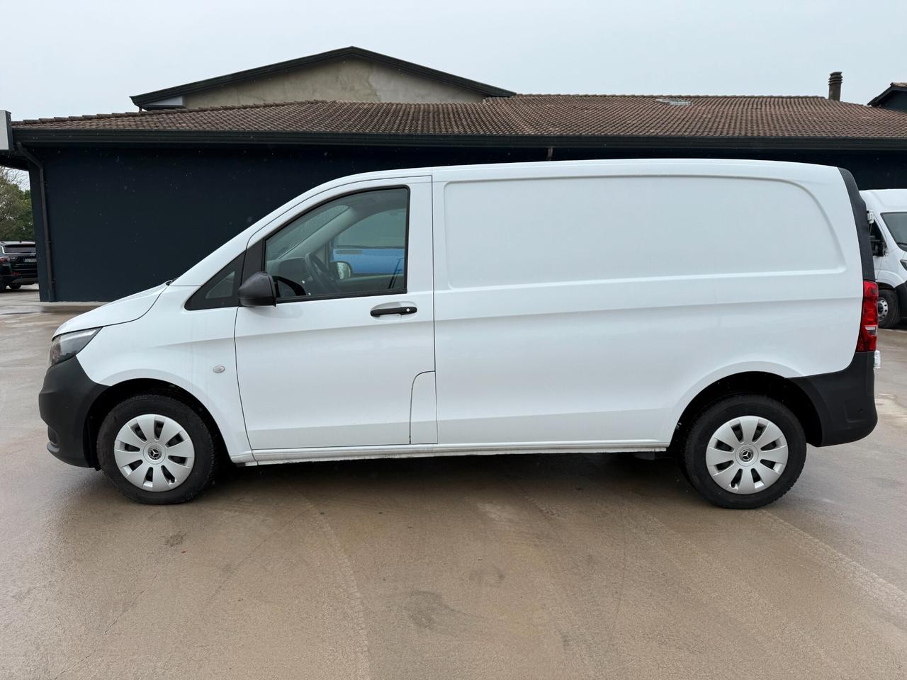 Mercedes-benz Vito 111 CDI 116 CV Furgone Compact