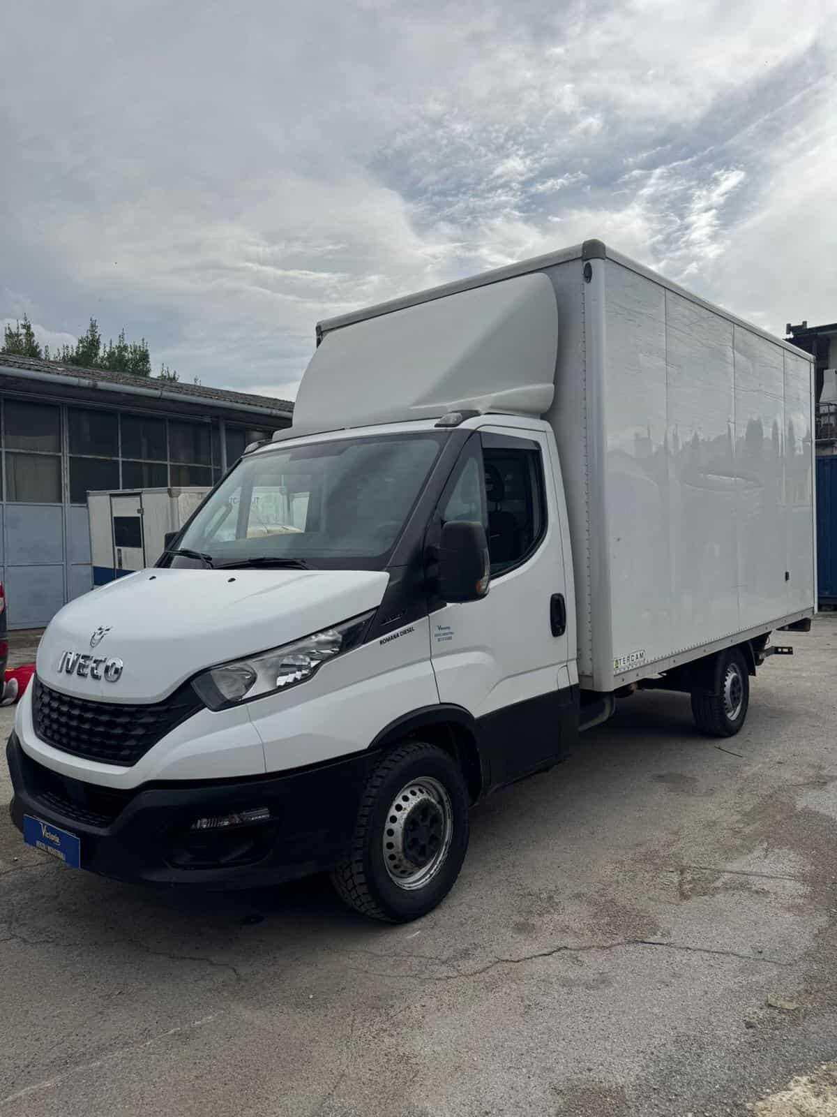 0417 FURGONE SPONDA IVECO DAILY 2020