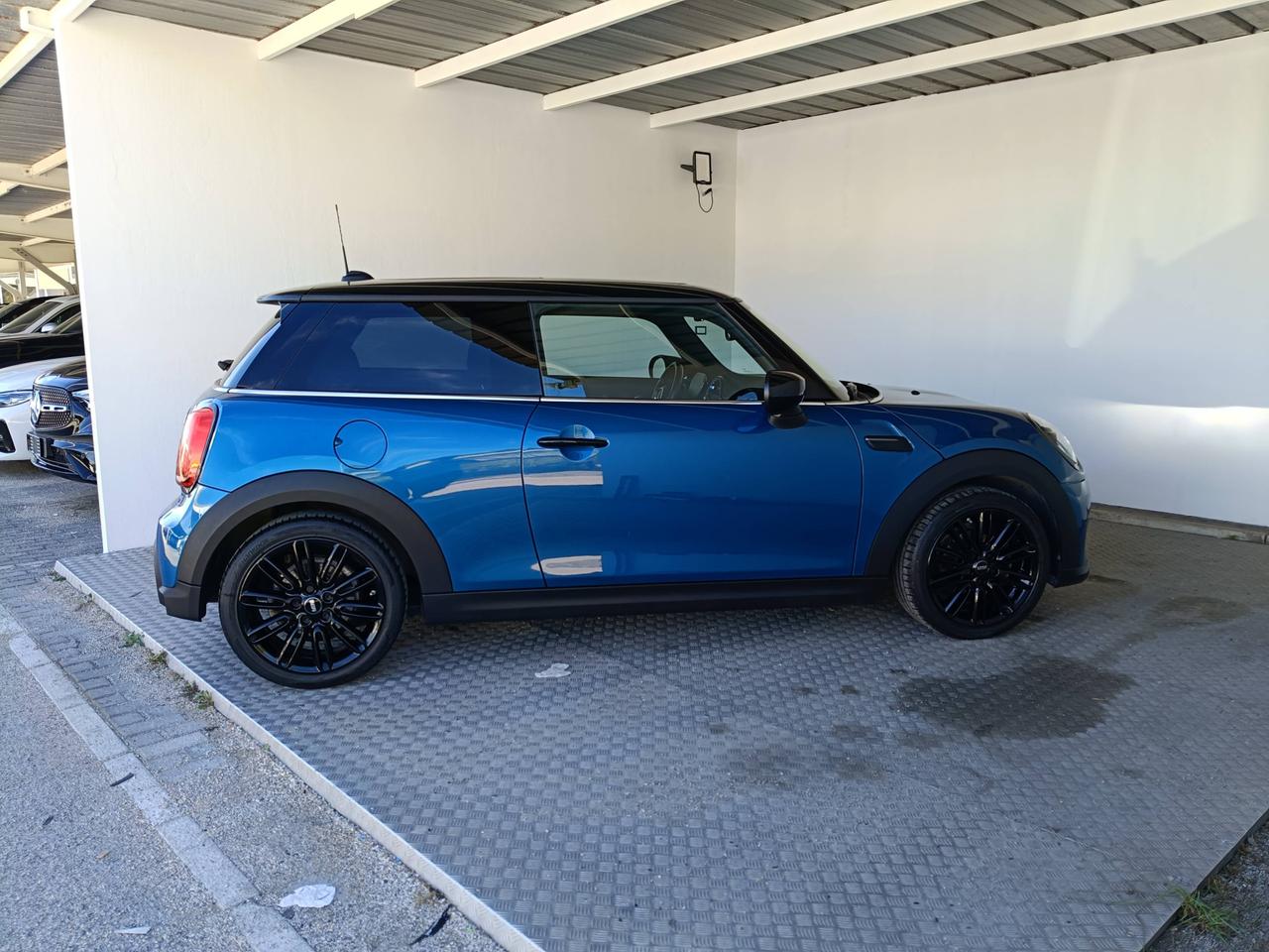 MINI Mini IV F56 2021 3p - Mini 3p 1.5 Cooper Business auto