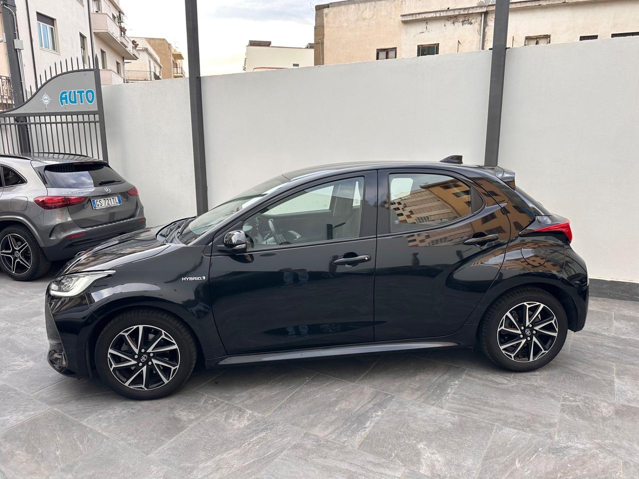 Toyota Yaris 1.5 Hybrid 5 porte Lounge