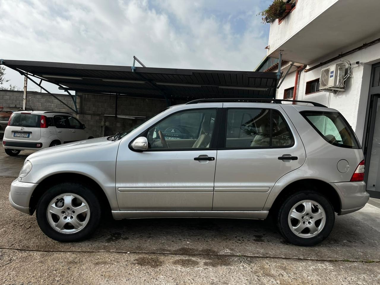 Mercedes-benz ML 270 turbodiesel cat CDI SE Leather
