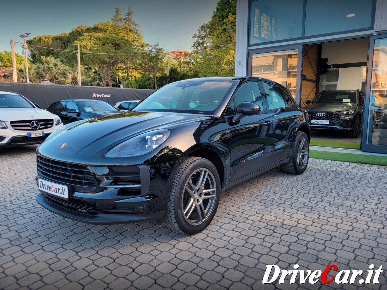 Porsche Macan 2.0 245CV PDK 4x4 PELLE NAVI CERCHI 20 IVA ESPOSTA