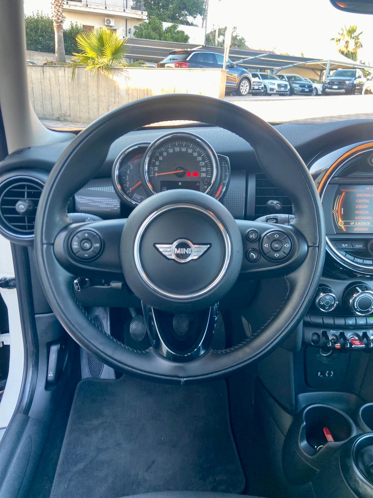 Mini 1.5 Cooper D 116cv 5porte