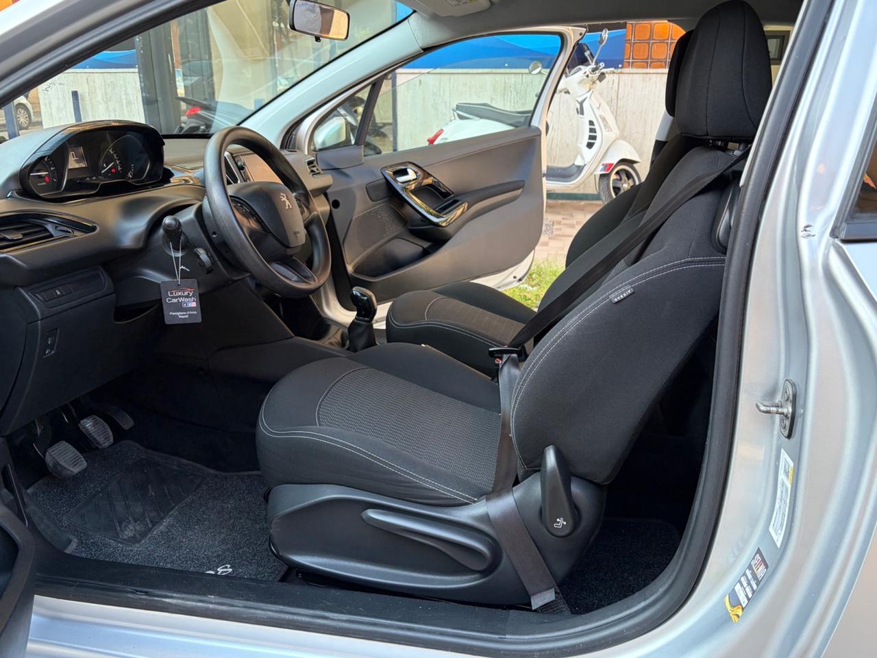 Peugeot 208 PureTech 82 3 porte Active