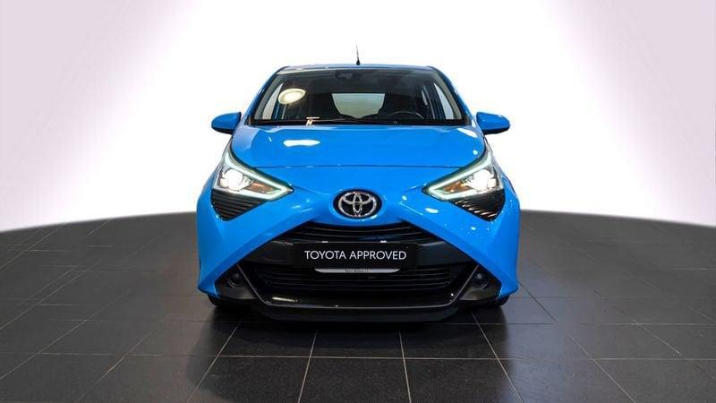 Toyota Aygo II 2018 5p 5p 1.0 x-play 72cv