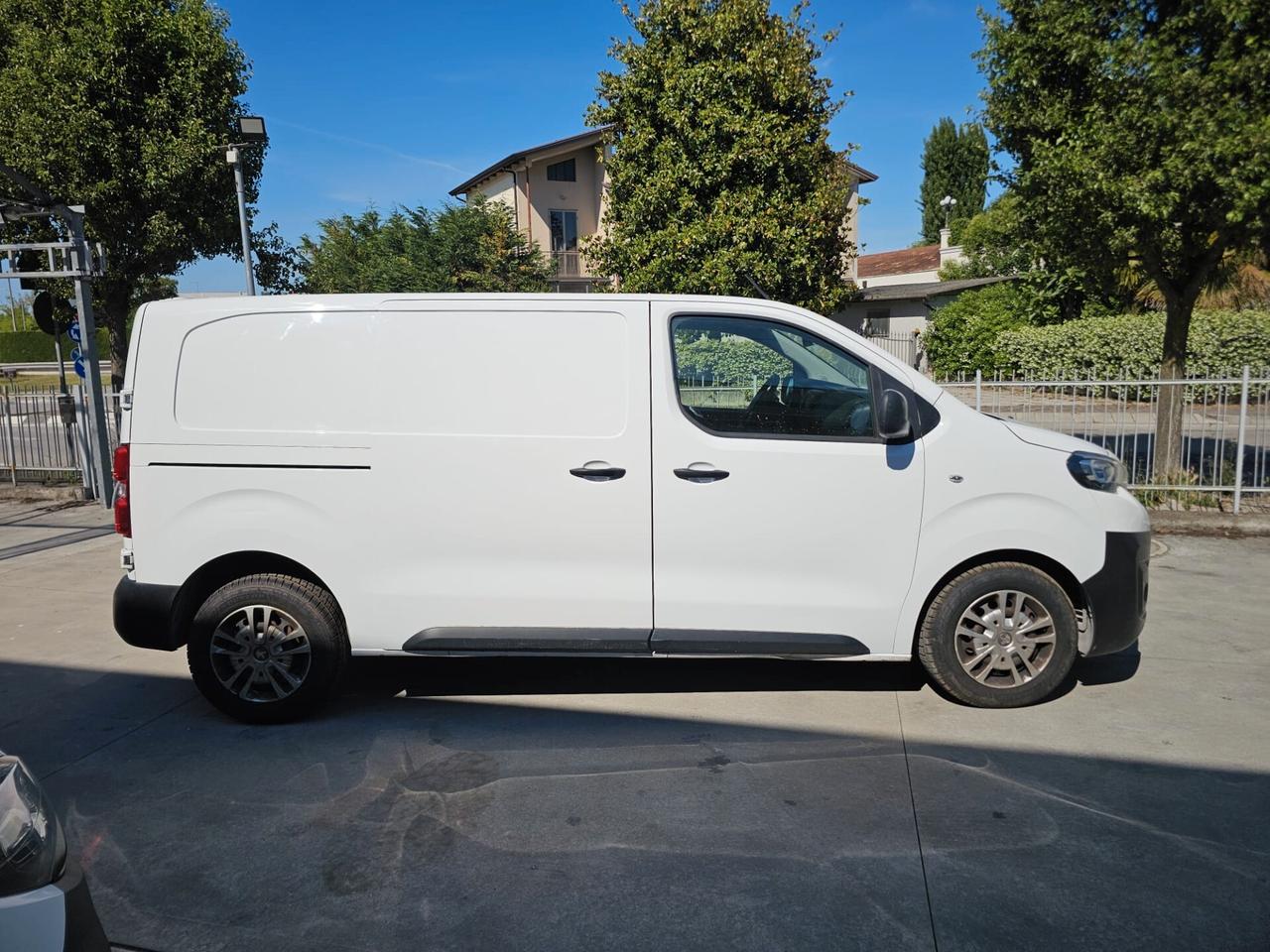 PEUGEOT EXPERT / NON MARCIANTE