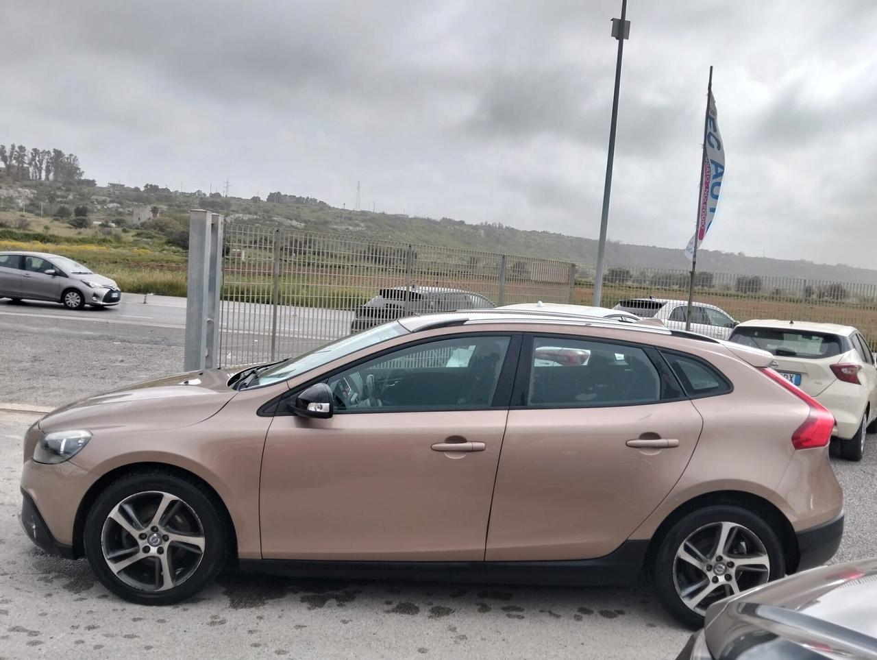 Volvo V40 Cross Country D2 1.6