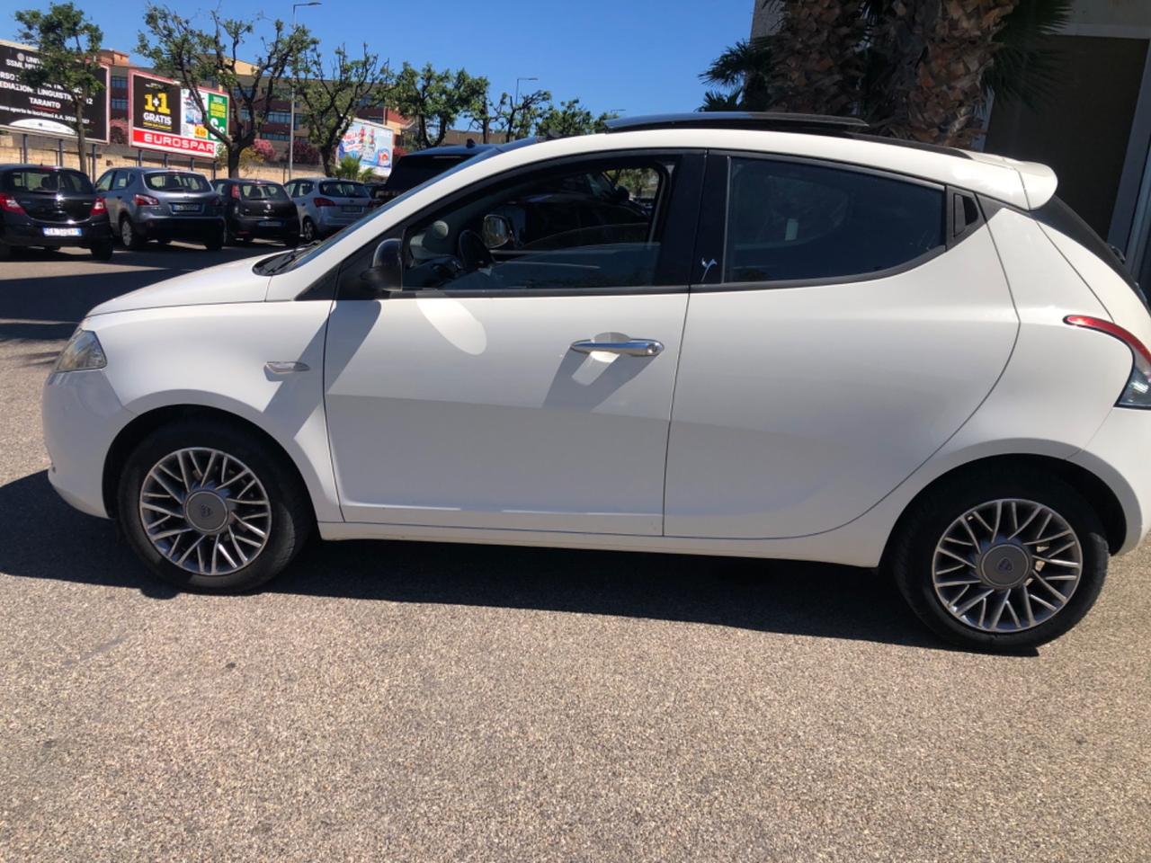 Lancia Ypsilon 1.3 MJT 16V 95 CV 5 porte S&S Platinum