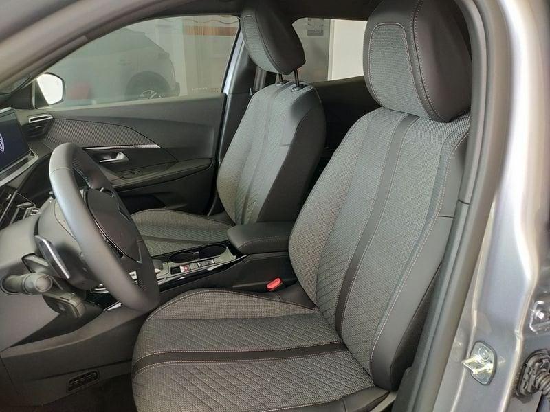Peugeot 2008 Hybrid 136 e-DCS6 Allure + Vision & Drive KM0