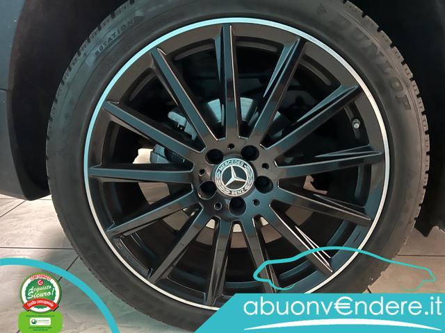 MERCEDES-BENZ GLB 200 d 4Matic AMG Line Premium Plus UNICO PROPR.