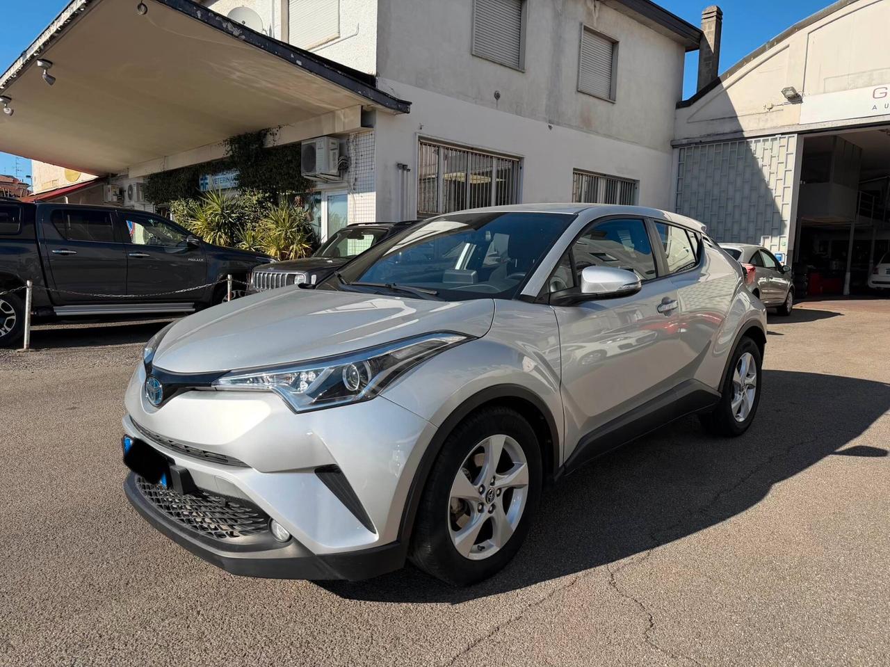 Toyota C-HR 1.8 Hybrid E-CVT Active NEOPATENTATI