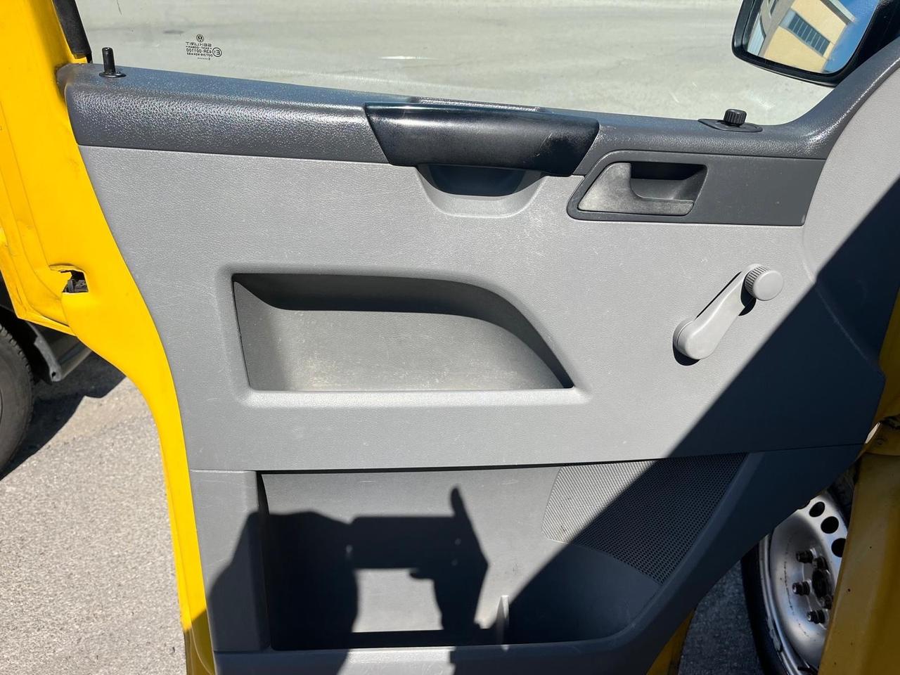 Volkswagen Transporter 1.9 TDI Furgone (leggere)