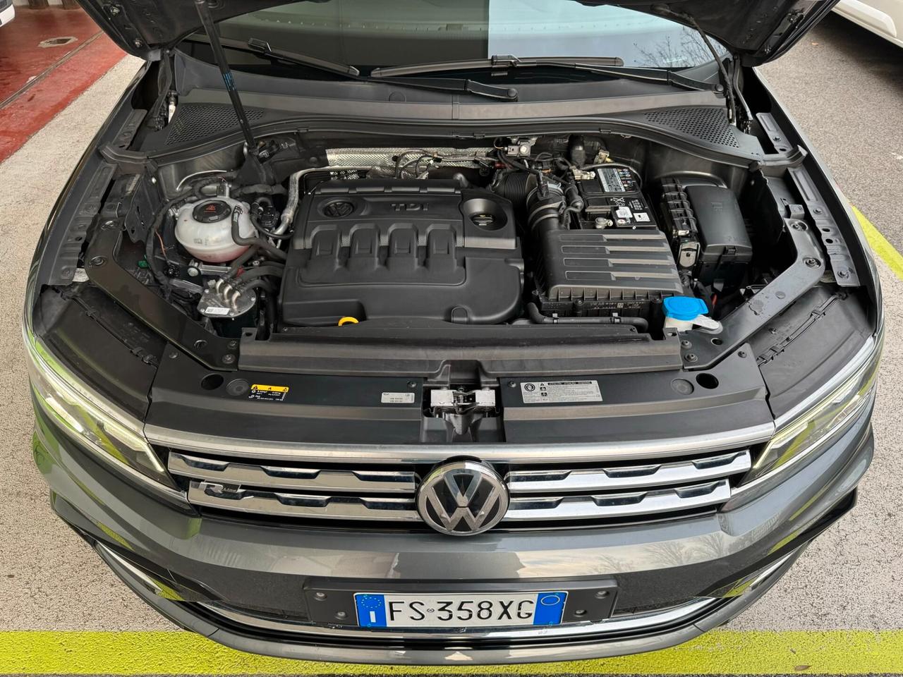 Volkswagen Tiguan 2.0tdi DSG R-Line 4M GARANZIA24M
