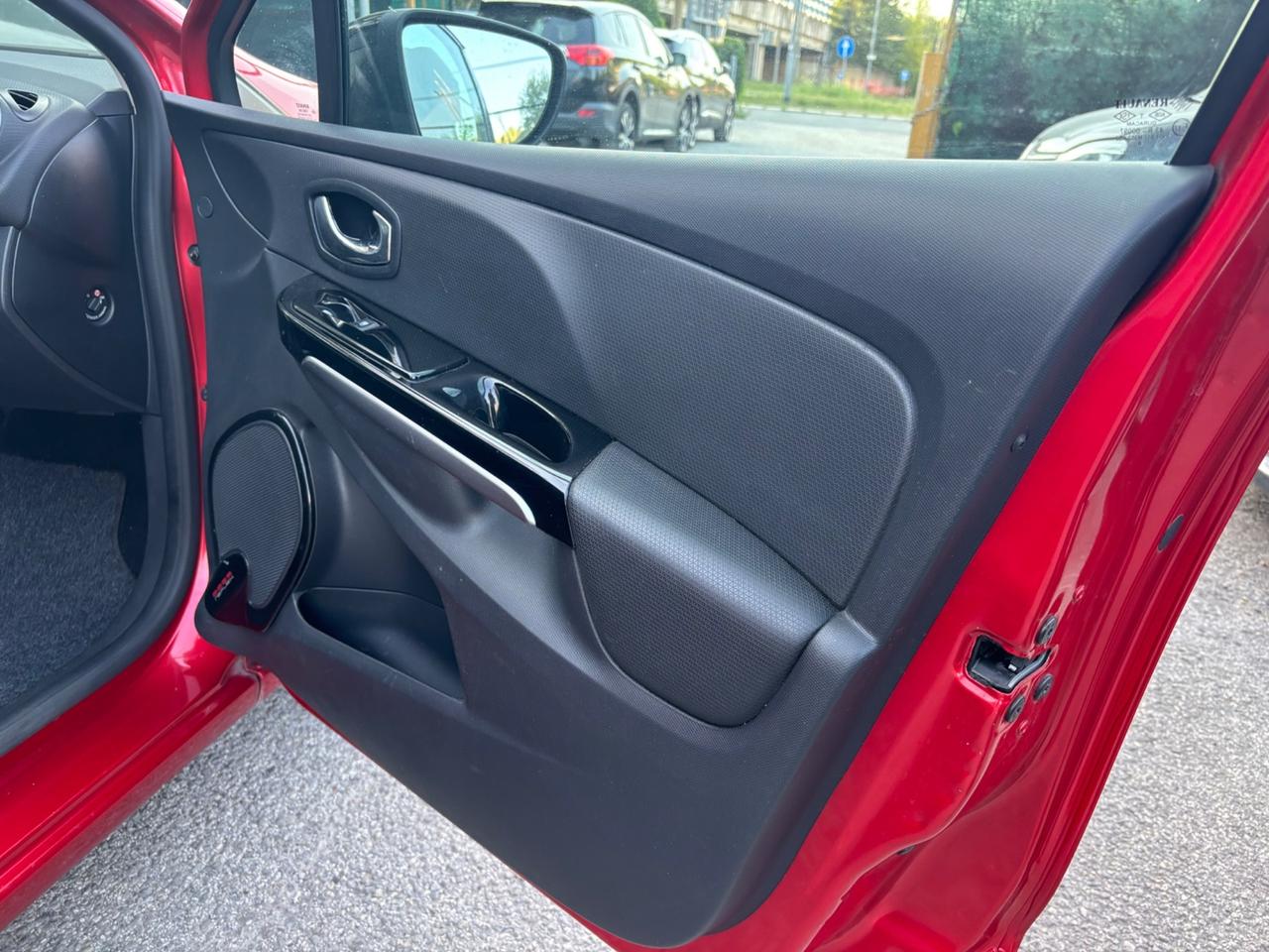 Renault Clio 1.5 dCi 75CV 5 porte Costume National