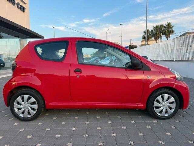 Toyota Aygo 1.0 12V VVT-i 3 porte Active 2012