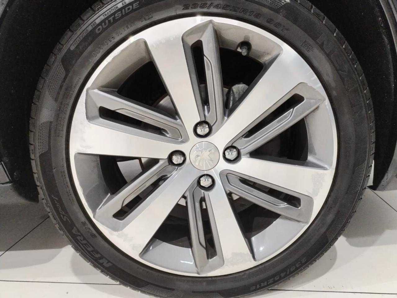 Peugeot 3008 BlueHDi 120 EAT6 S&S Allure